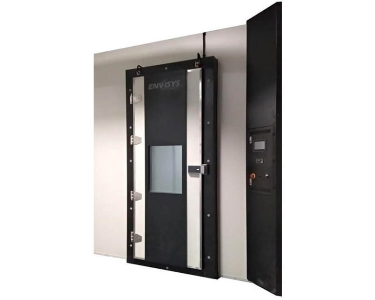 NEWER – WALK-IN’S WITH SIDE MOUNTED CONTROL PANEL