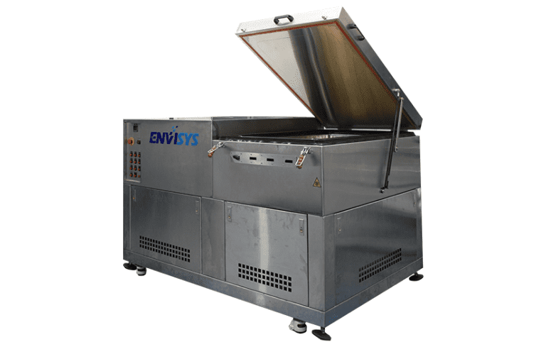 RAZOR BLADE SUB ZERO TREATMENT CHAMBERS